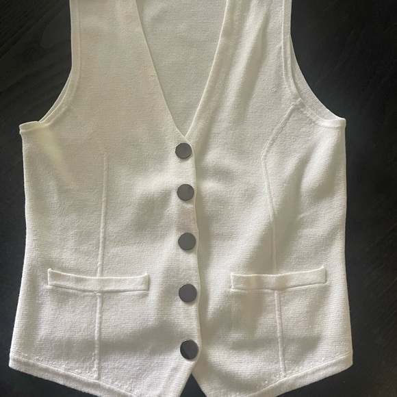 Minnie rose cotton blend white vest with snaps size m - Picture 2 of 7